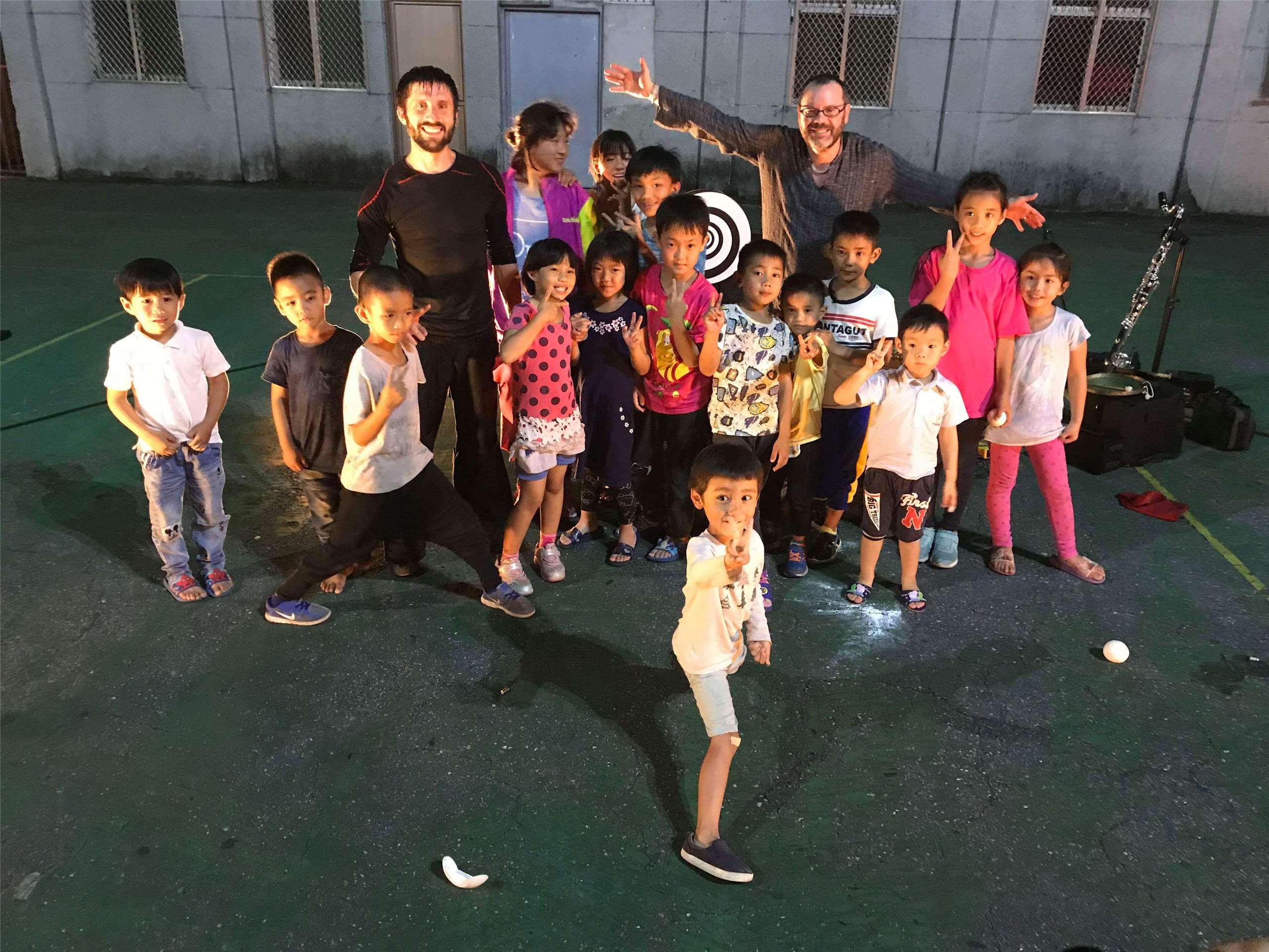 Arnaud Lechat et Valentin Lechat lors de leur tournée Faces Océan en Taïwan